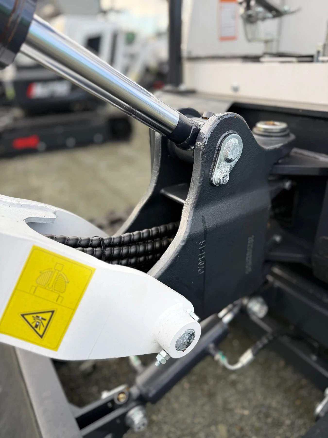 Багер Kubota BECKER B-17 - изображение 3