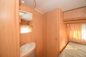 Каравана Beyerland Sprinter LITE 440-LB, снимка 11