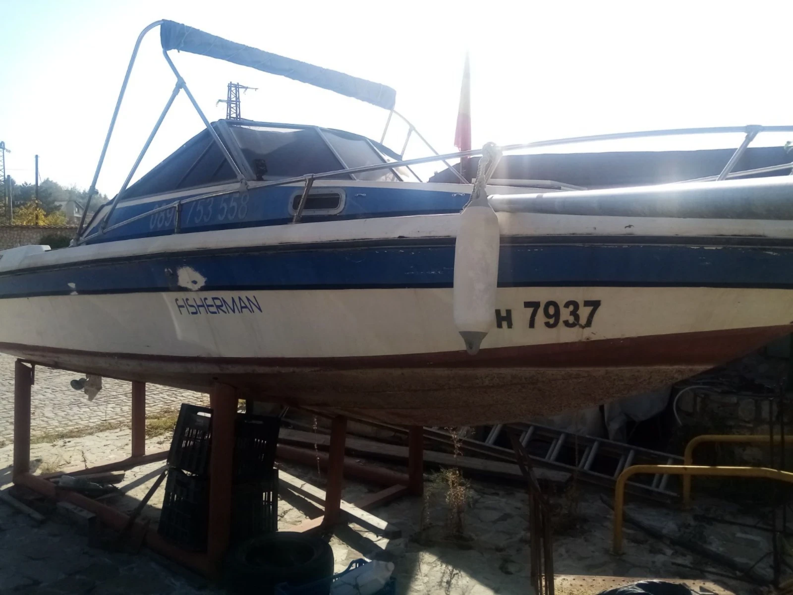 Моторна яхта Собствено производство