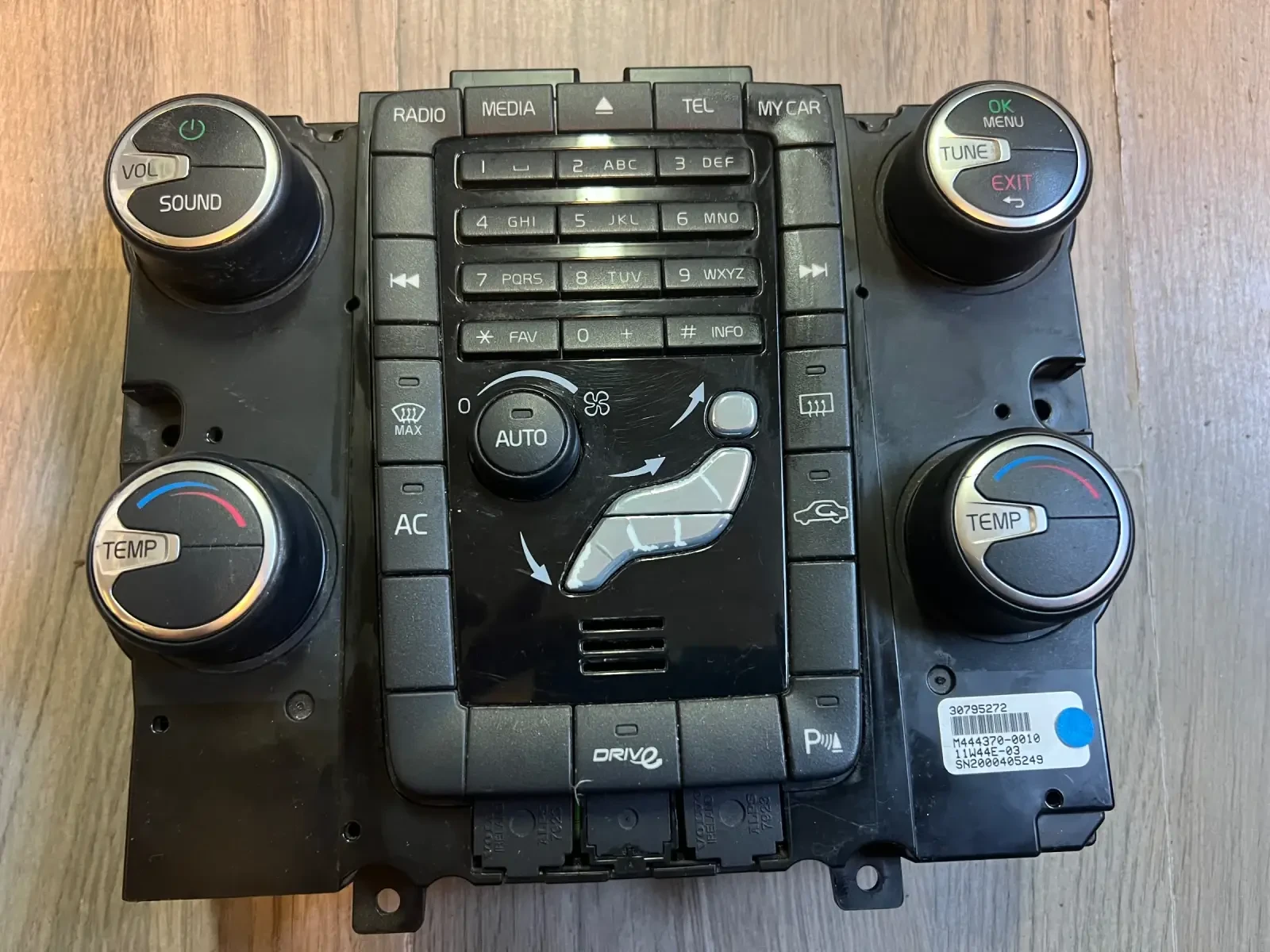 30795272      VOLVO XC60 M444370-0010  11W44E-03 | Mobile.bg   1