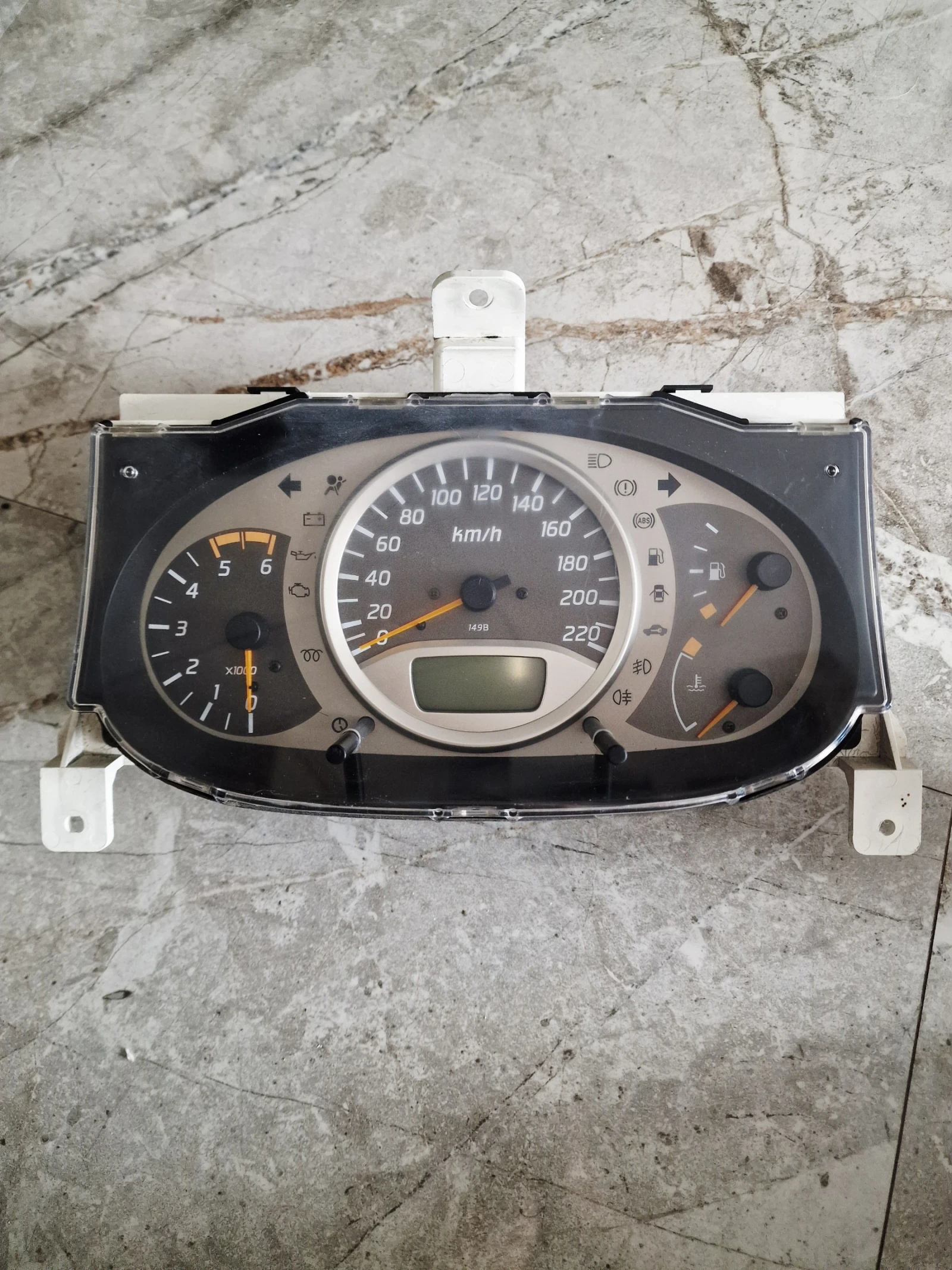 J11BU010 ���������� �� NISSAN ALMERA TINO 2.2 TD | Mobile.bg � ����������� 4