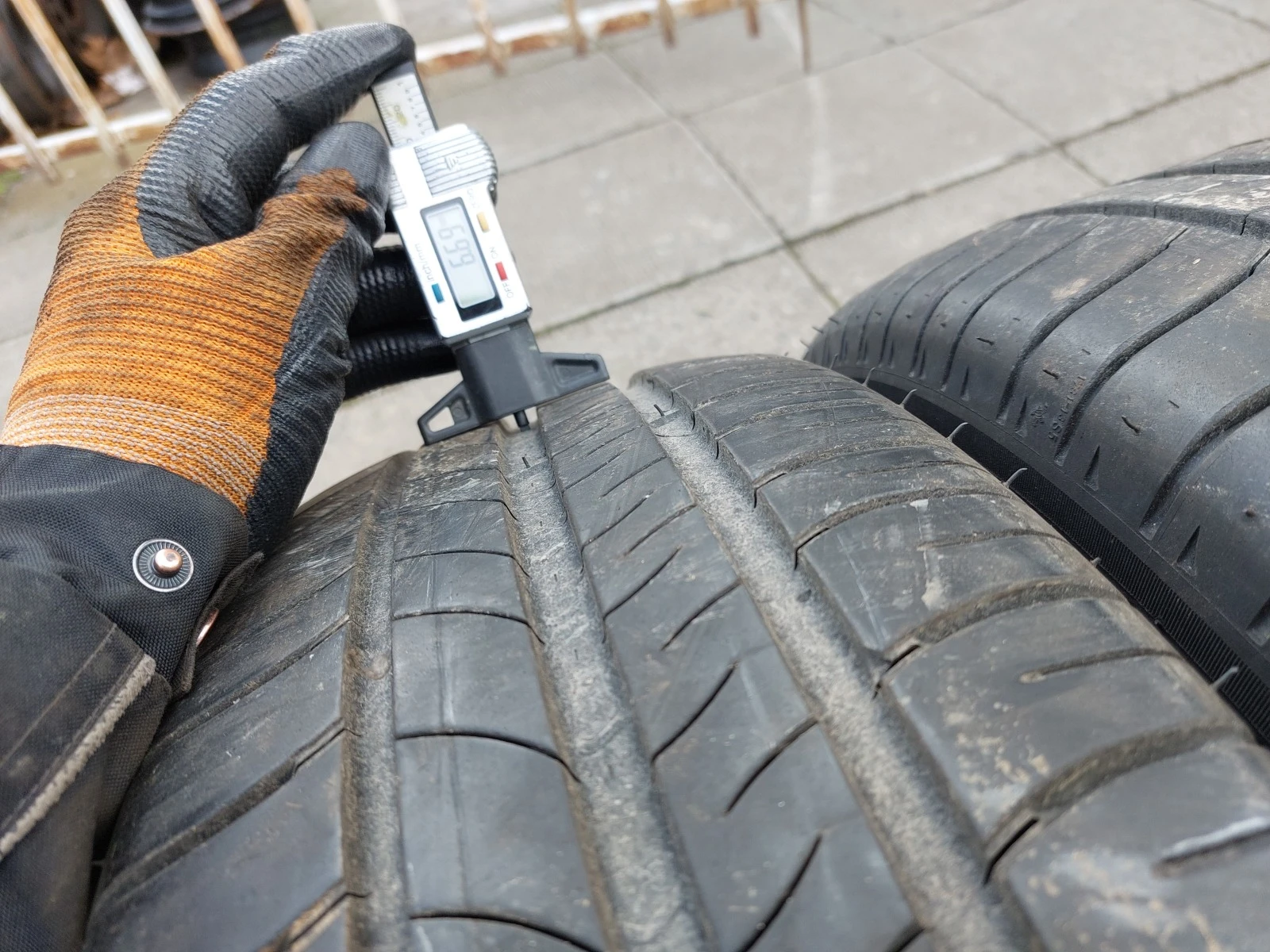 ���� 205/60R16 | Mobile.bg � ����������� 4