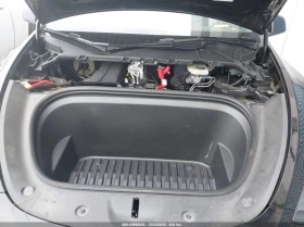 Tesla Model Y Awd/Long Range Dual Motor All-Wheel Drive, снимка 10
