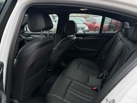 BMW 530 *  xDrive * Панорама * Два ключа * , снимка 11