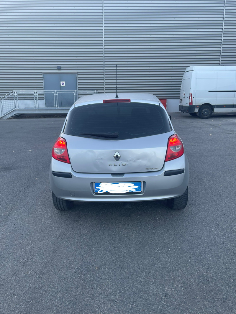 Renault Clio, снимка 3 - Автомобили и джипове - 45290166