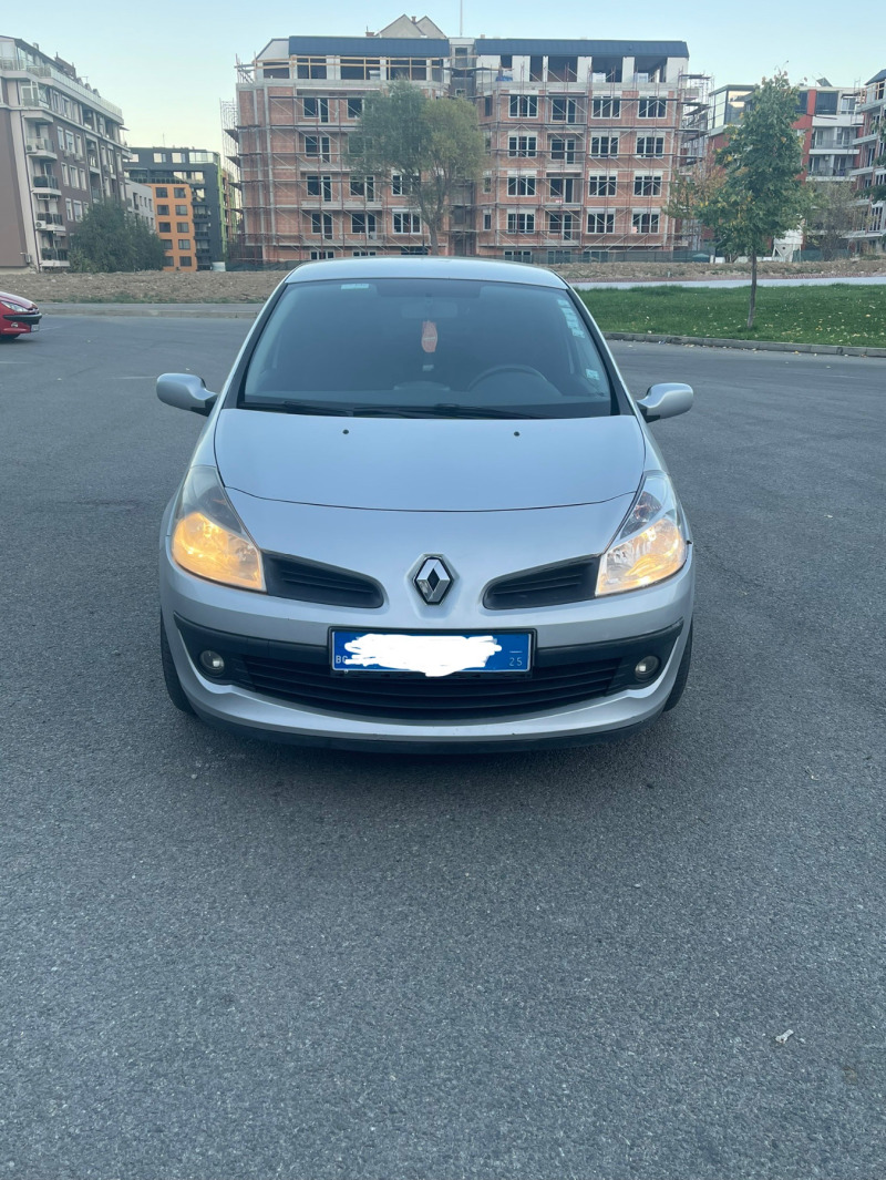 Renault Clio, снимка 2 - Автомобили и джипове - 45290166