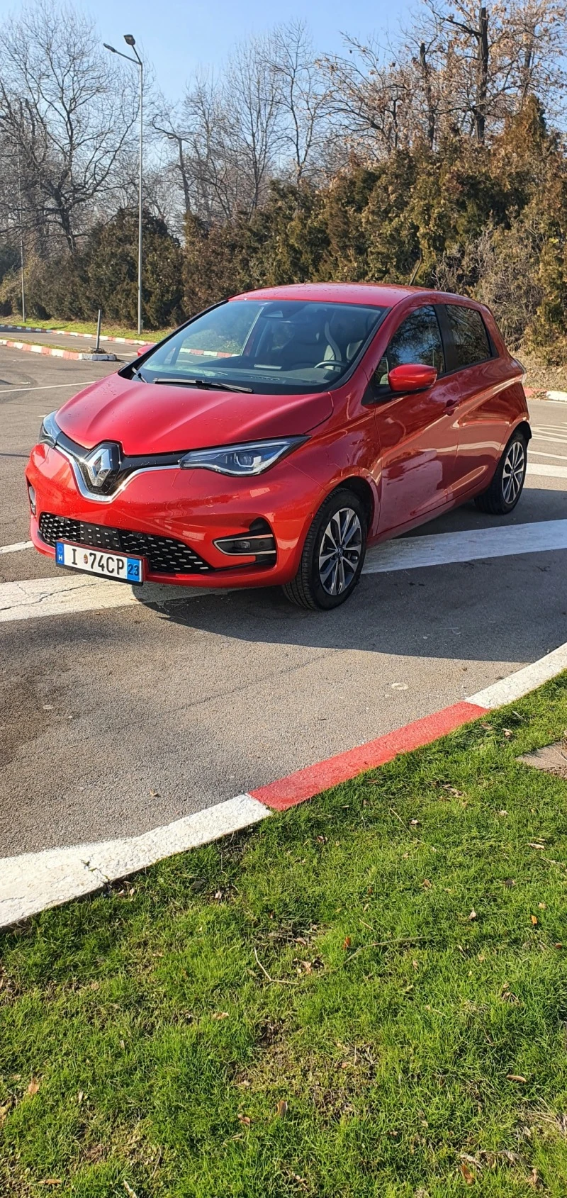 Renault Zoe, снимка 9 - Автомобили и джипове - 47167957