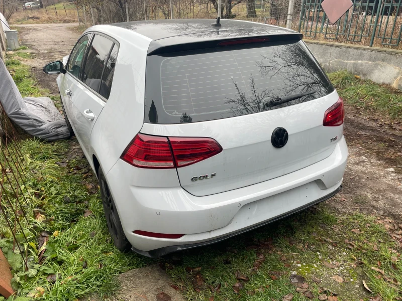 VW Golf, снимка 3 - Автомобили и джипове - 48287782