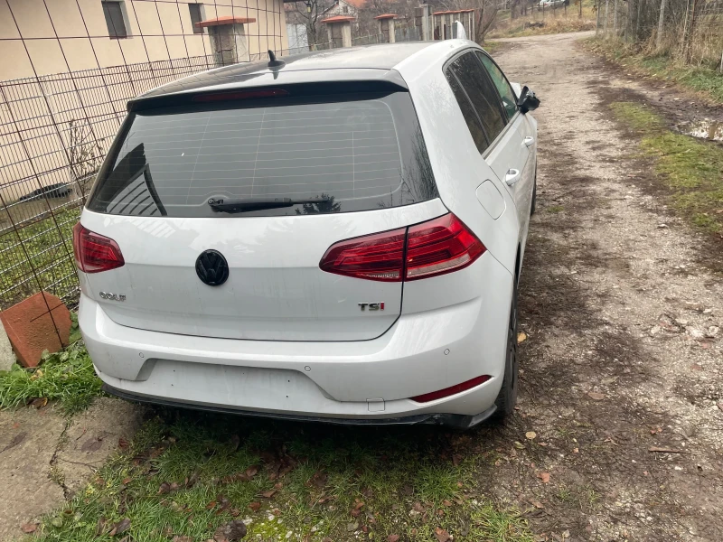 VW Golf, снимка 4 - Автомобили и джипове - 49518065