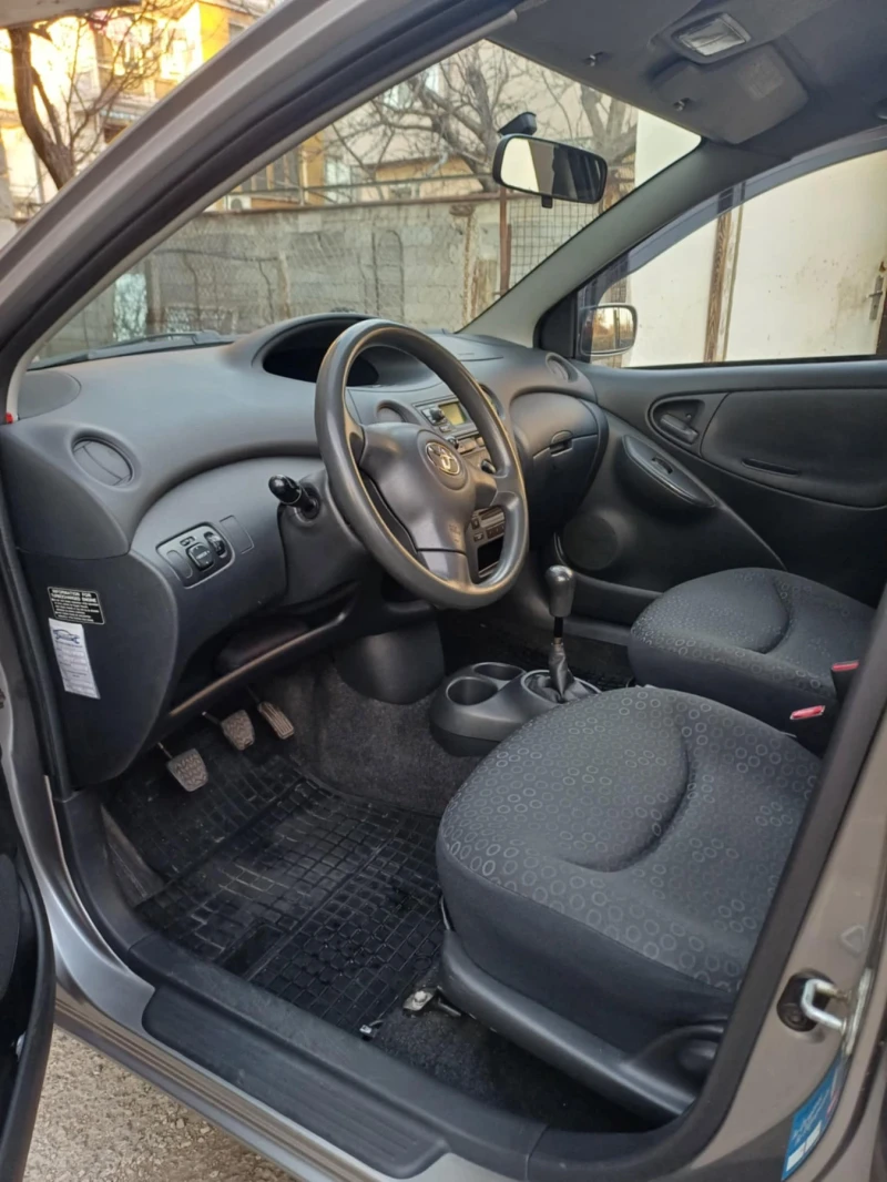 Toyota Yaris, снимка 5 - Автомобили и джипове - 49441143