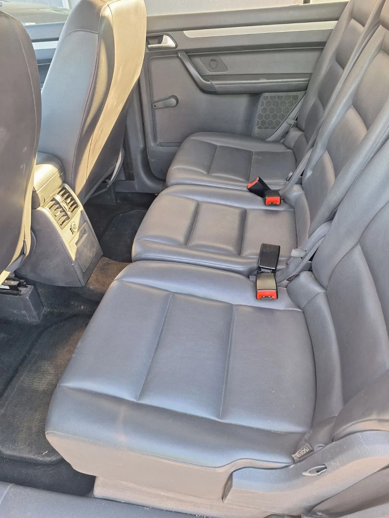 VW Touran 1.9, снимка 3 - Автомобили и джипове - 52420219