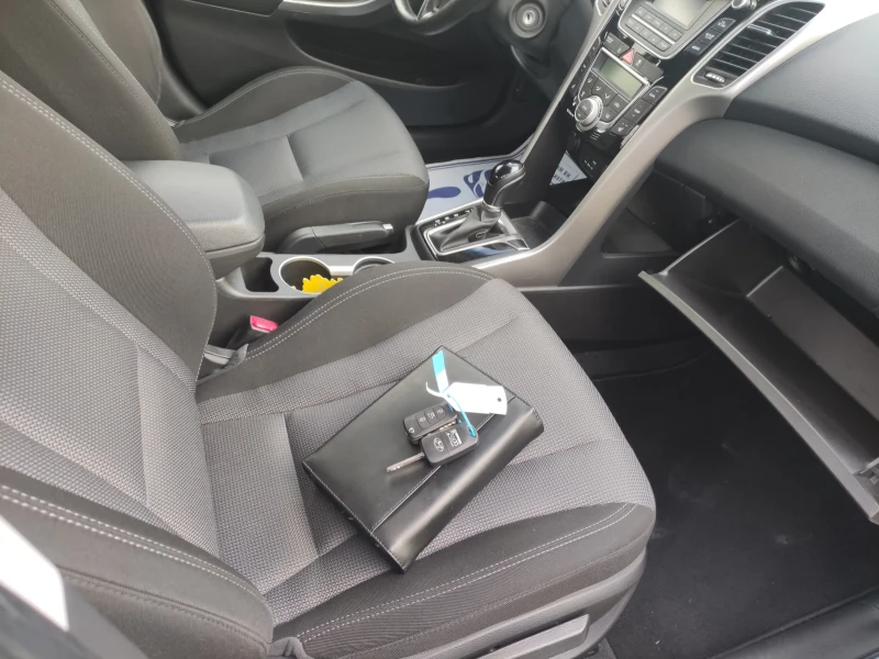 Hyundai I30 1.6 crdi Automatic , снимка 7 - Автомобили и джипове - 52667211