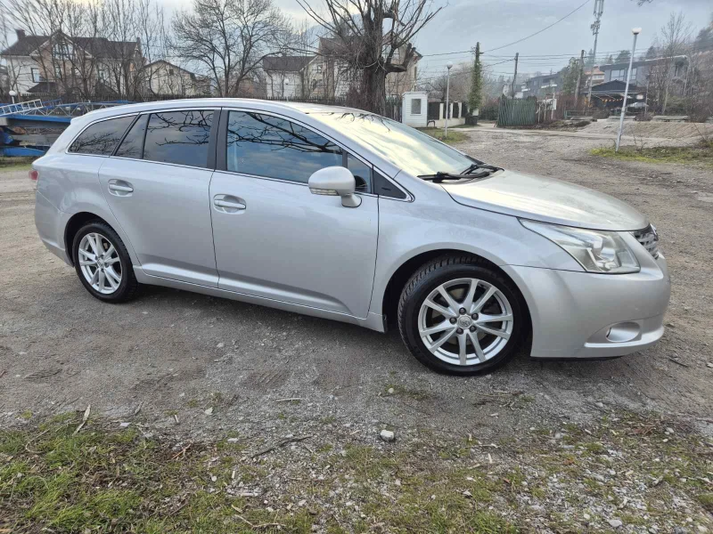 Toyota Avensis, снимка 2 - Автомобили и джипове - 52876454