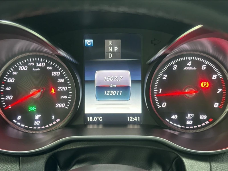 Mercedes-Benz C 300 * berline 4MATIC * CARFAX * ЦЕНА ДО БГ, снимка 12 - Автомобили и джипове - 52932067