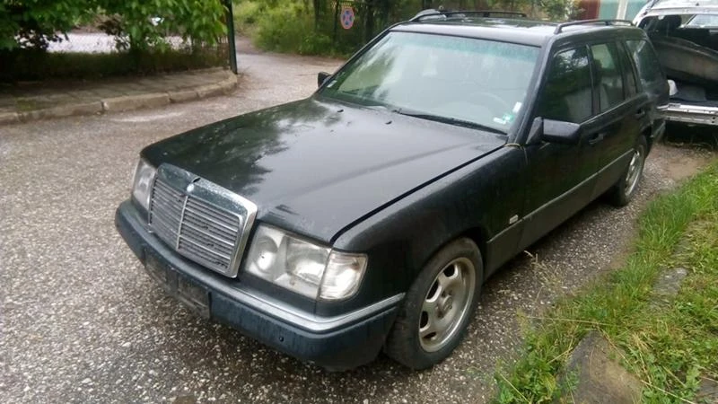 Mercedes-Benz 124 220E 230E 260E 300D, снимка 1 - Автомобили и джипове - 46739526