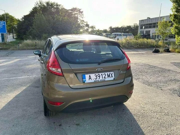 Ford Fiesta, снимка 4 - Автомобили и джипове - 49104546