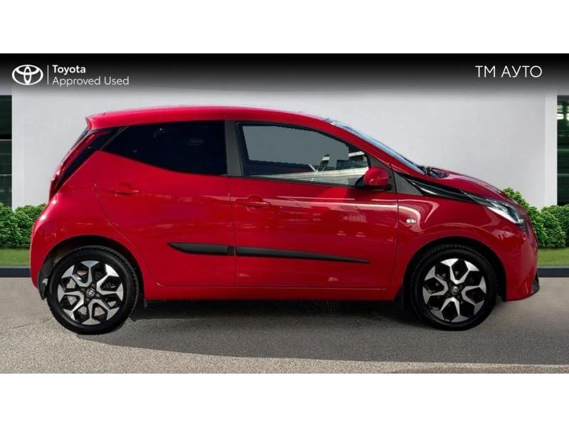 Toyota Aygo 1.0P X-PLAY MT, снимка 17 - Автомобили и джипове - 56255204