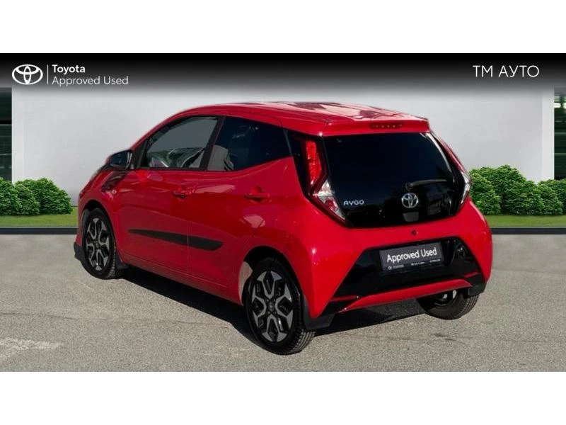 Toyota Aygo 1.0P X-PLAY MT, снимка 2 - Автомобили и джипове - 56255204