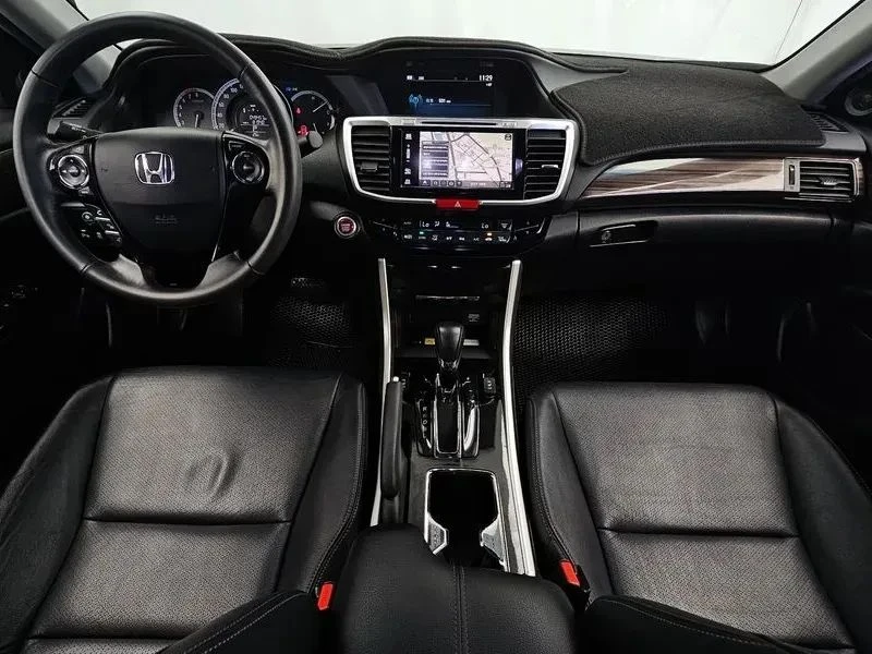 Honda Accord, снимка 7 - Автомобили и джипове - 56687659