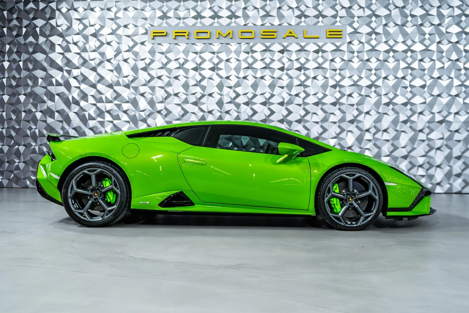 Lamborghini Huracan TECNICA * Verde Mantis - изображение 6