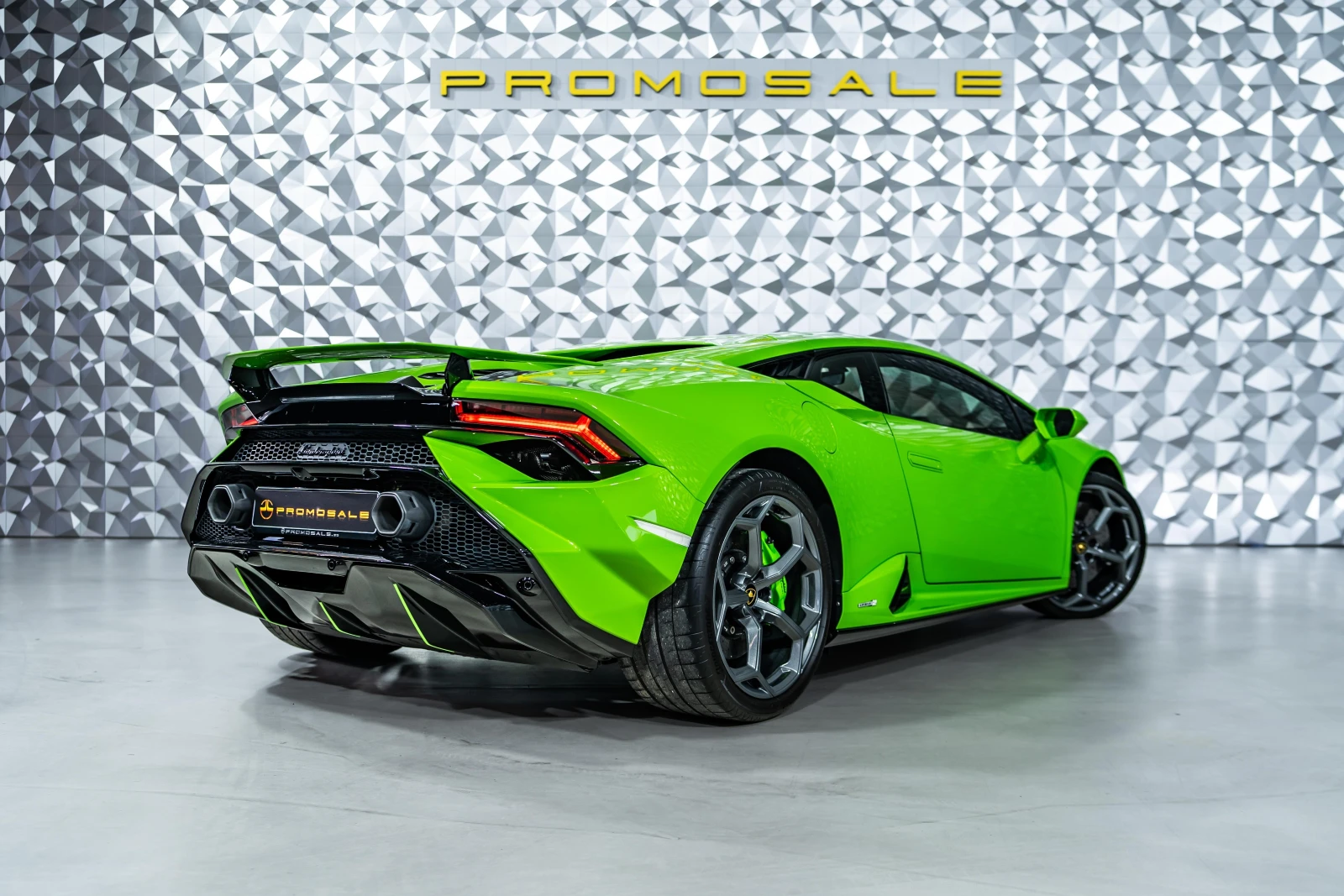 Lamborghini Huracan TECNICA * Verde Mantis - изображение 4