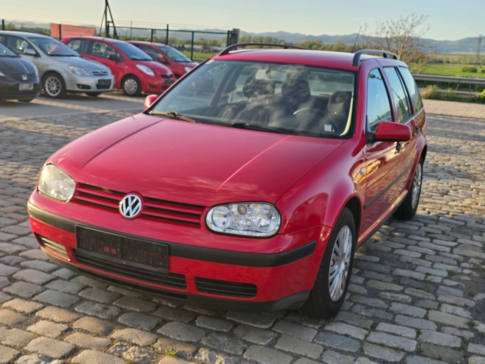 VW Golf 1.6i 105кс КОМБИ Реални километри  - изображение 3