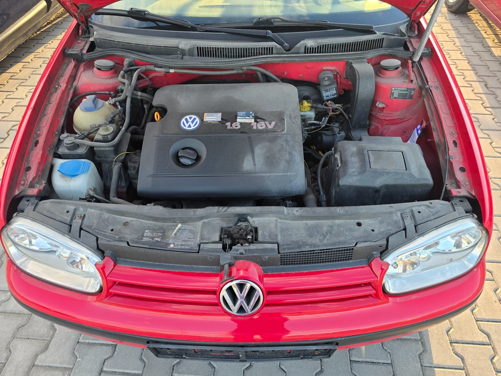 VW Golf 1.6i 105кс КОМБИ Реални километри  - изображение 6