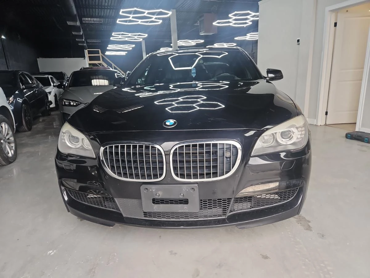 BMW 750 Li xDrive* CARFAX* ОПЦИЯ ЗА ФИНАНСИРАНЕ*  - изображение 2