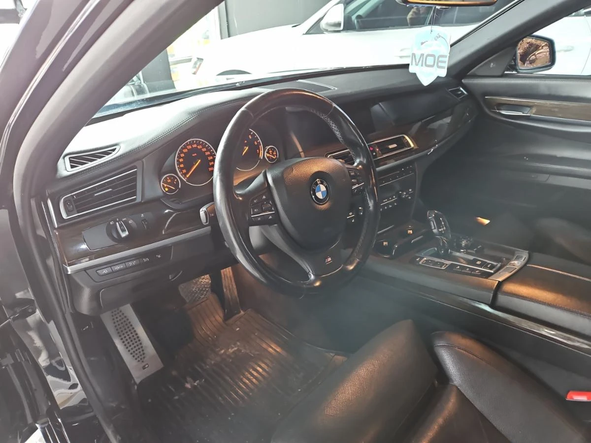 BMW 750 Li xDrive* CARFAX* ОПЦИЯ ЗА ФИНАНСИРАНЕ*  - изображение 5