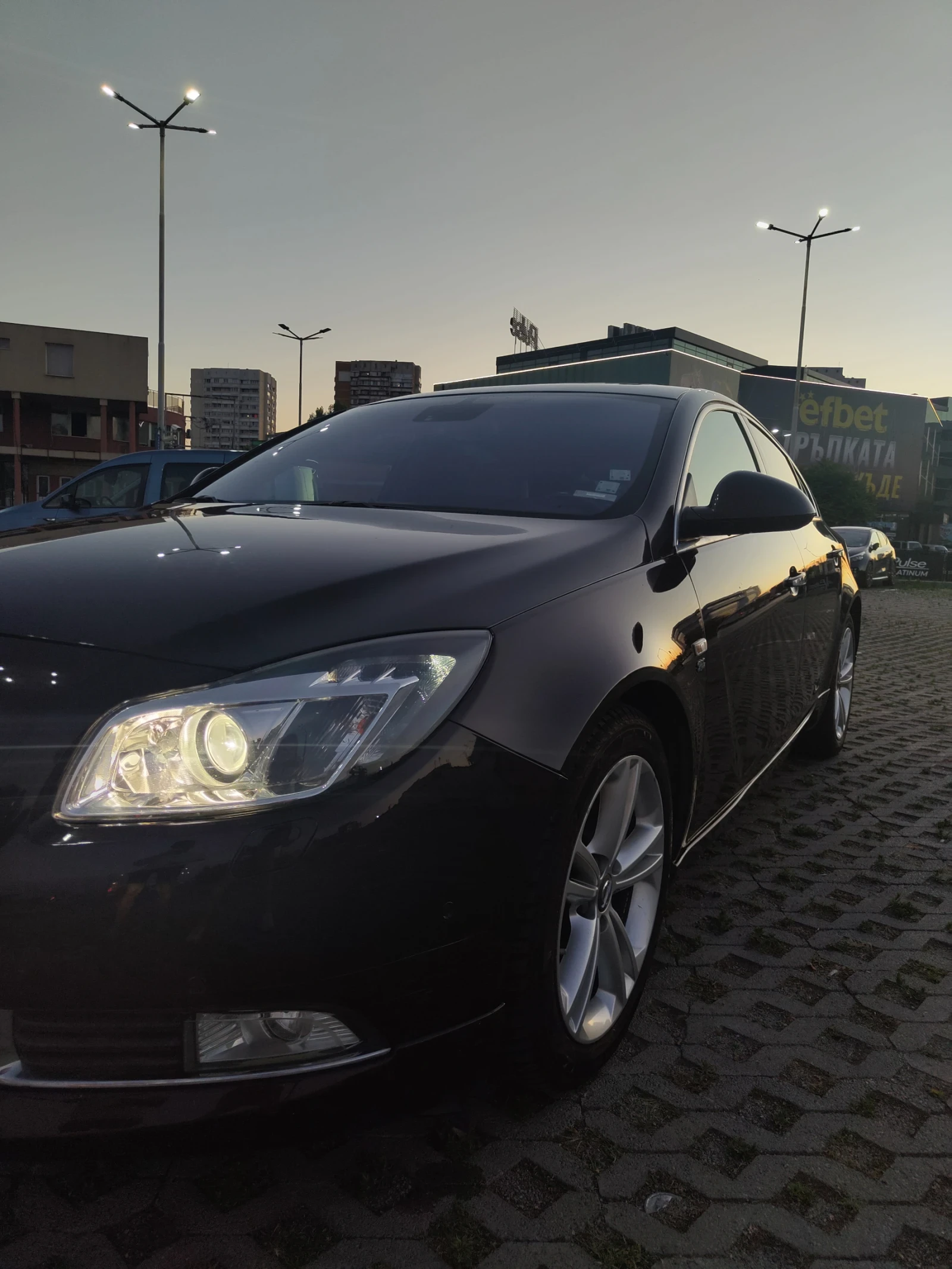 Opel Insignia 2.0 160кс 4x4 - изображение 2