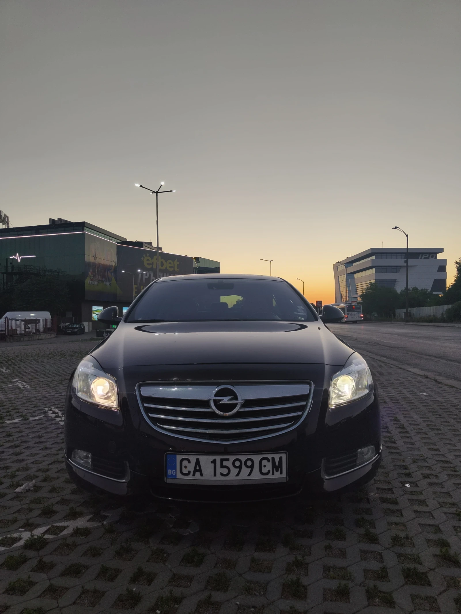 Opel Insignia 2.0 160кс 4x4 - изображение 3
