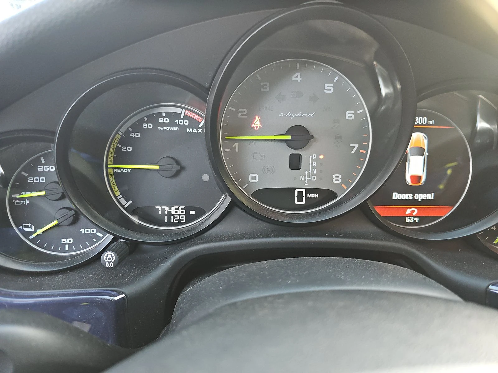 Porsche Panamera LANE ASSIST* BOSE* ОБДУХ* KEYLESS* ВАКУМ - изображение 9