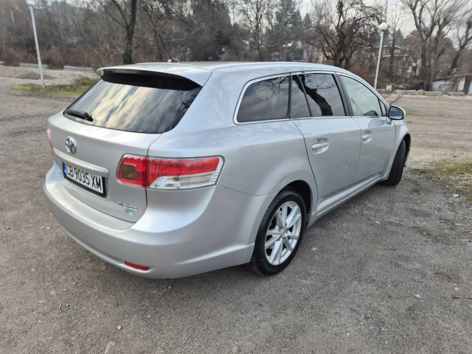 Toyota Avensis  - изображение 9
