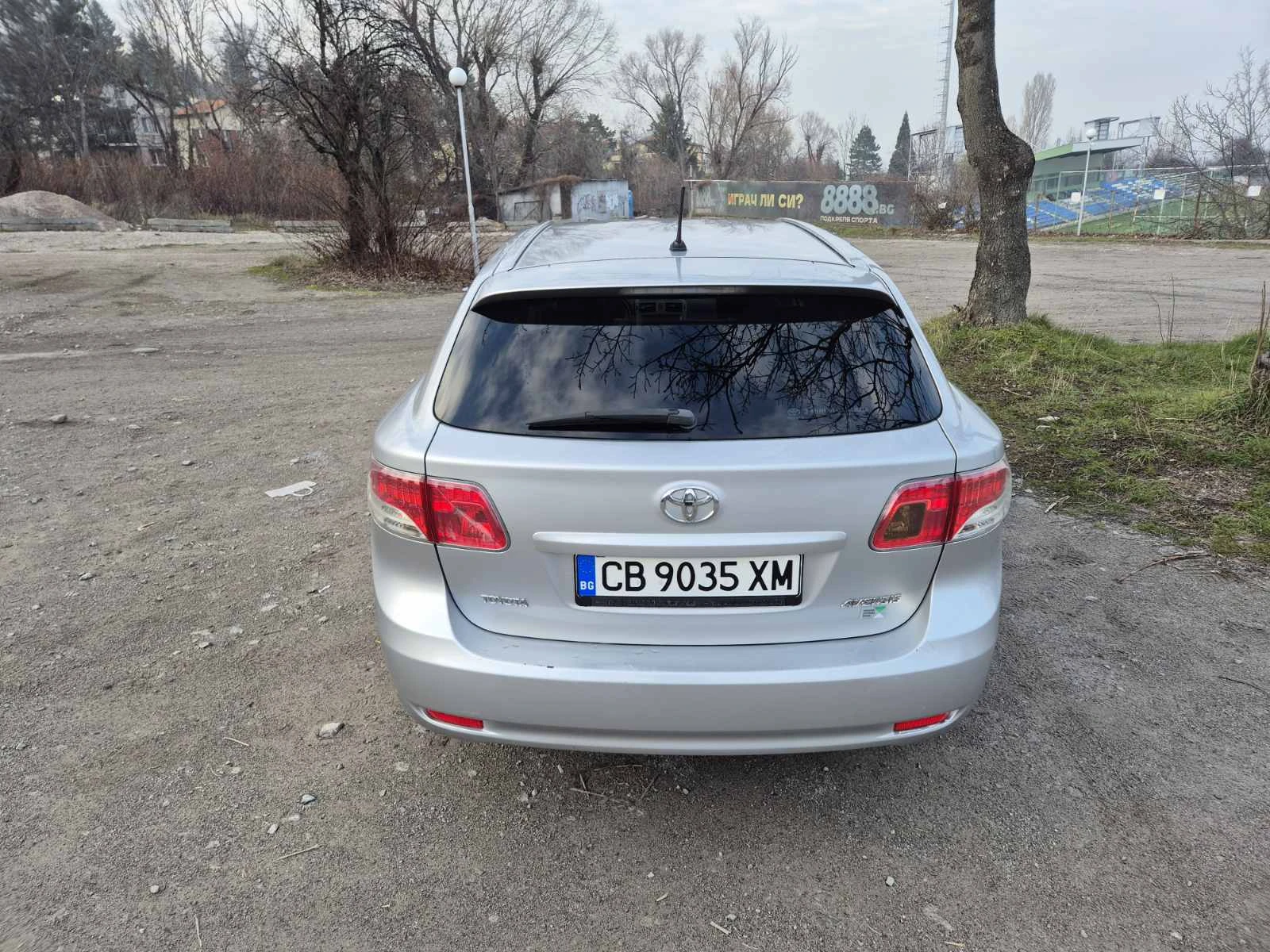 Toyota Avensis, снимка 11 - Автомобили и джипове - 53740807