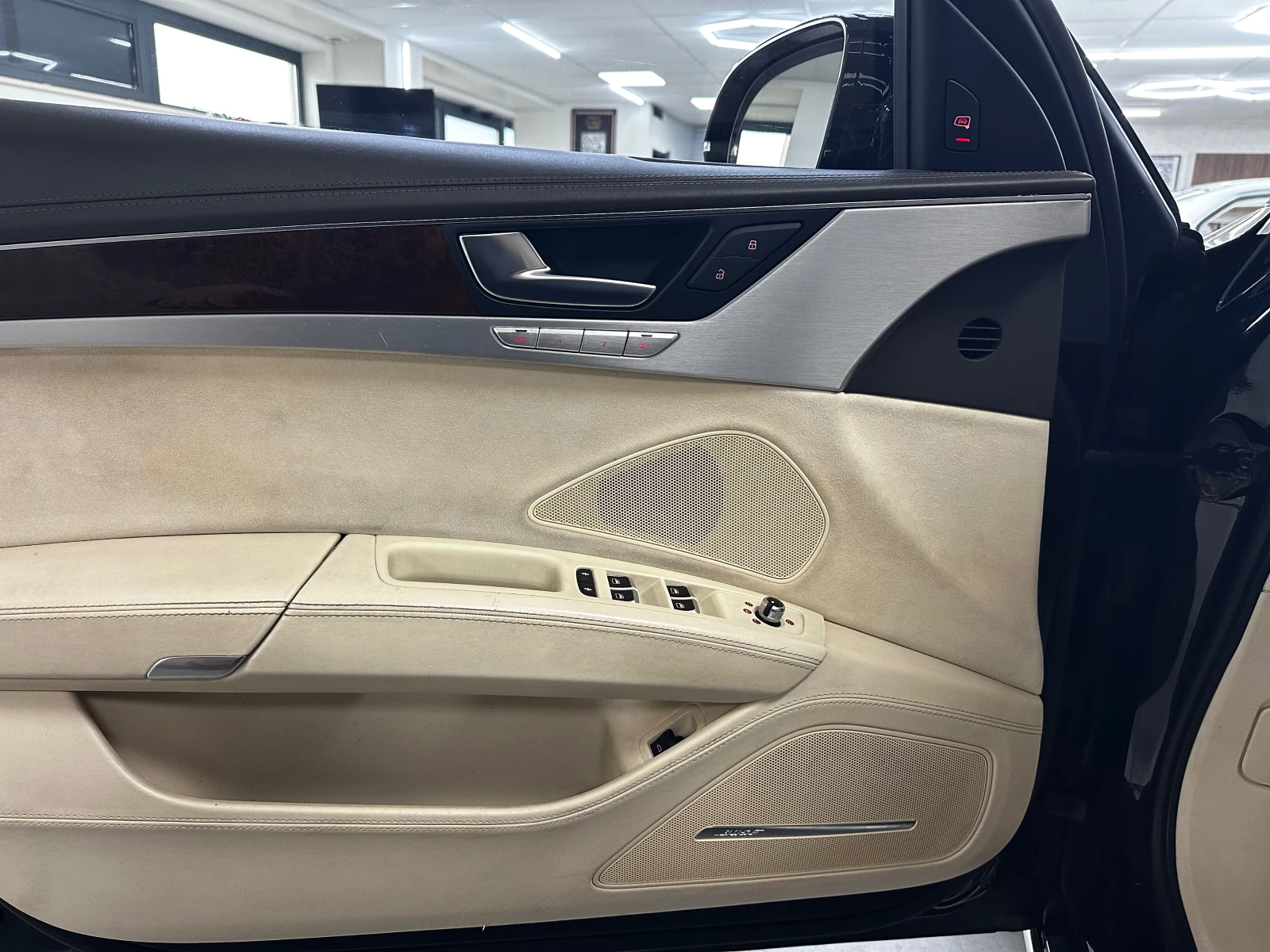 Audi A8 4.2TDI 351к.с NightVision - изображение 7