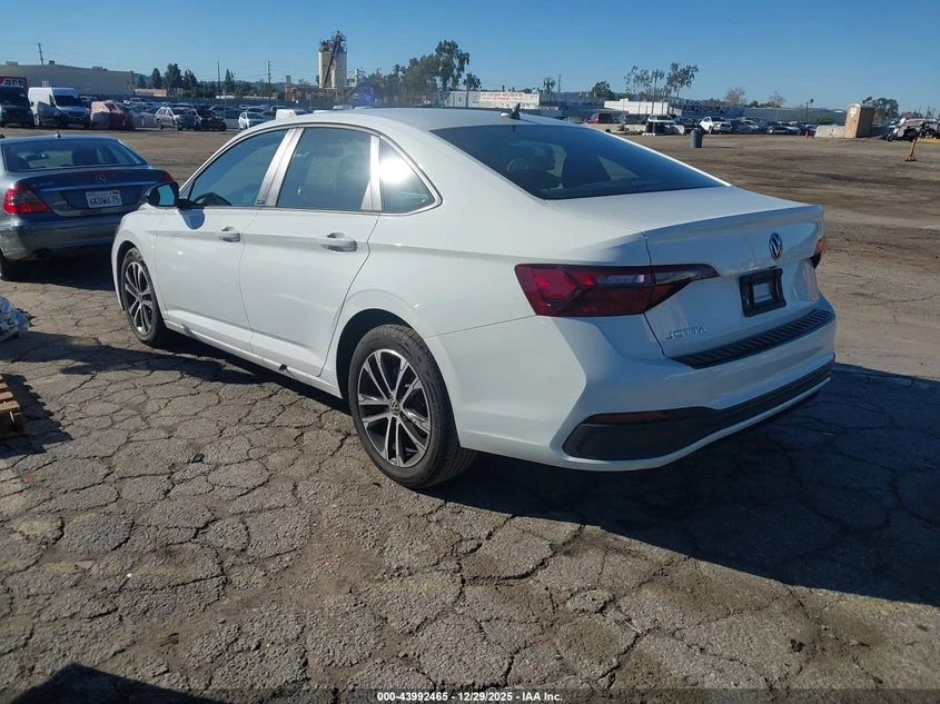 VW Jetta 1.5l Volkswagen 1.5T Sport - изображение 3