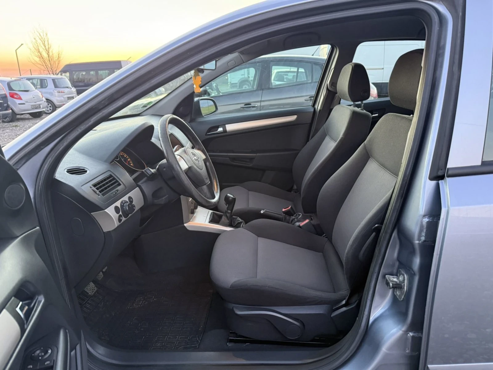 Opel Astra 1.4i 90 - изображение 10