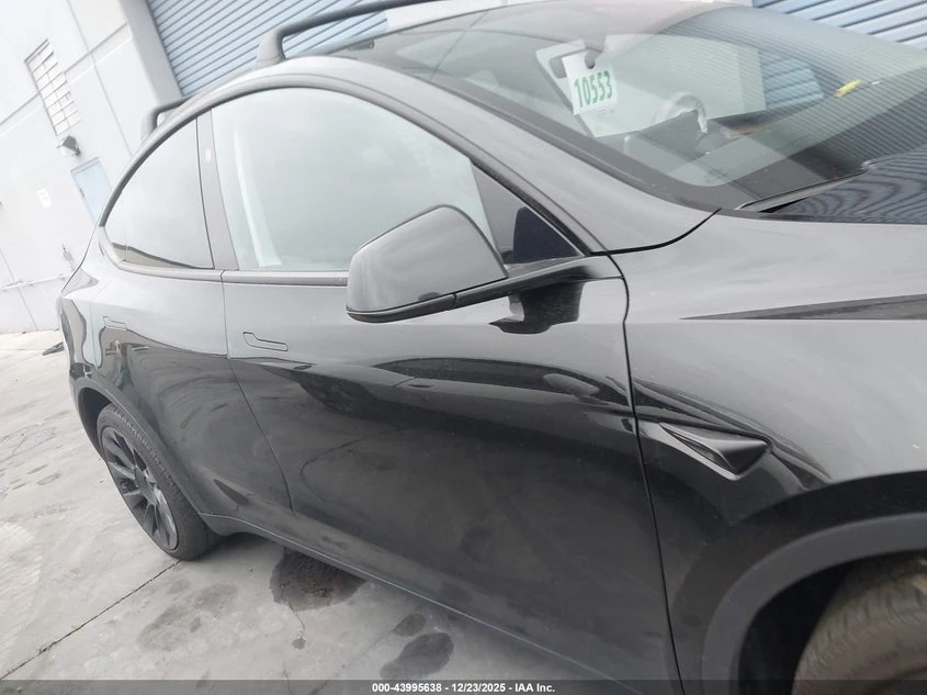 Tesla Model Y Awd/Long Range Dual Motor All-Wheel Drive, снимка 13 - Автомобили и джипове - 53811802