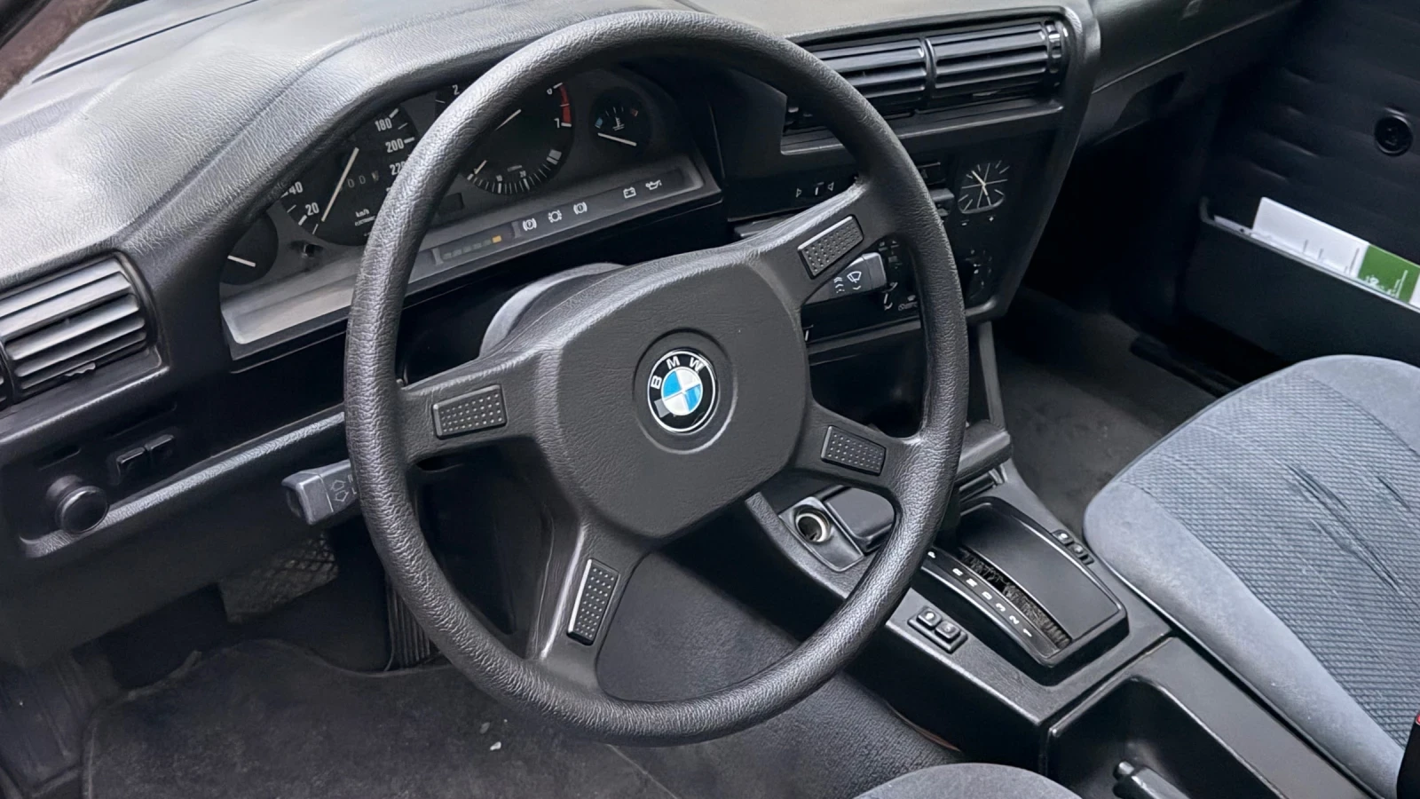 BMW 318 Автоматик Климатик М40 , снимка 5 - Автомобили и джипове - 53840682