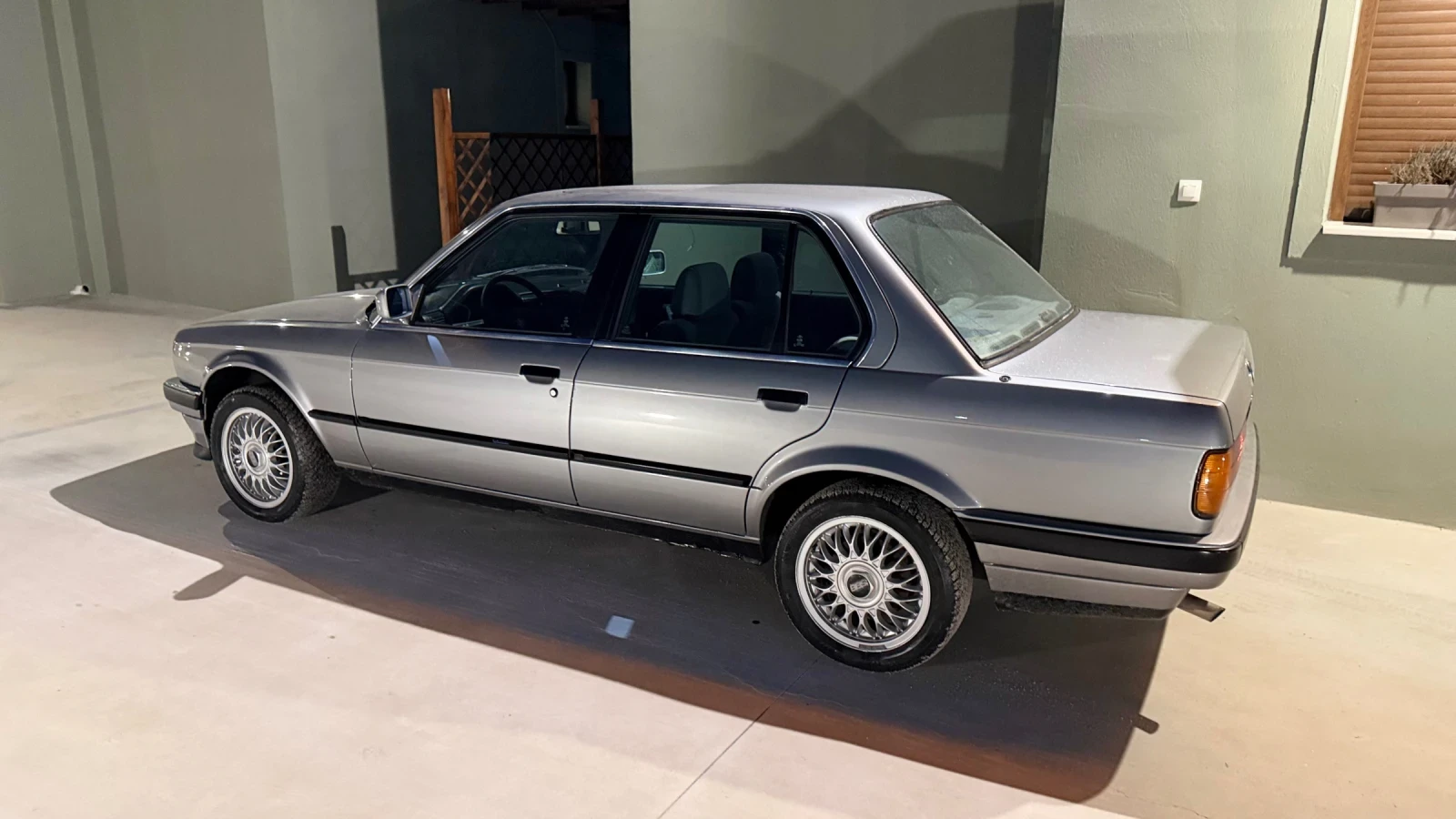 BMW 318 Автоматик Климатик М40 , снимка 14 - Автомобили и джипове - 53840682