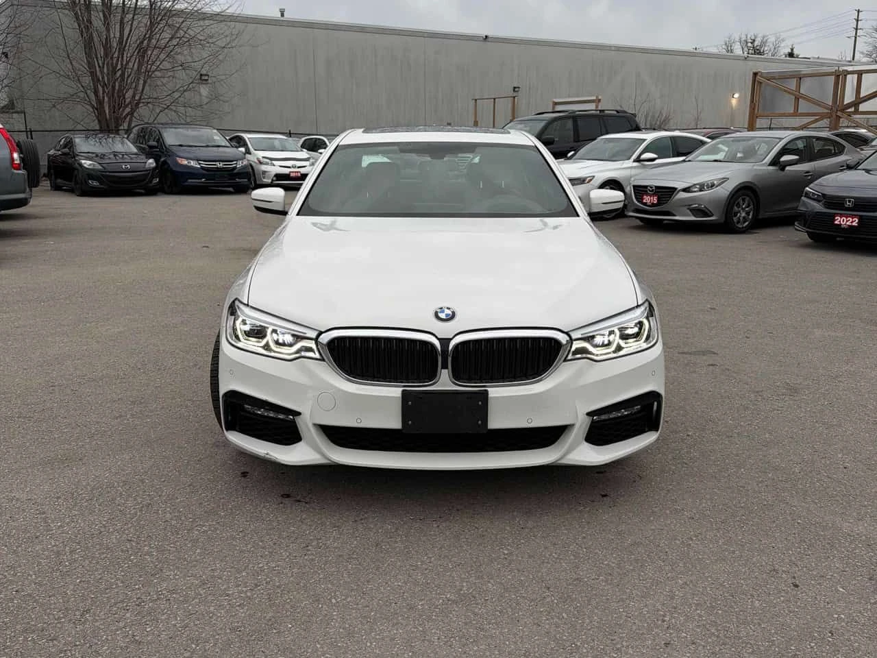 BMW 530 *  xDrive * Панорама * Два ключа * , снимка 6 - Автомобили и джипове - 53993107