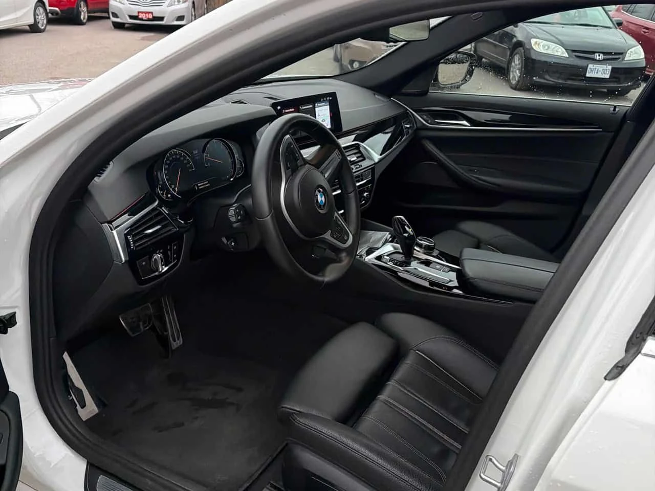 BMW 530 *  xDrive * Панорама * Два ключа * , снимка 5 - Автомобили и джипове - 53993107