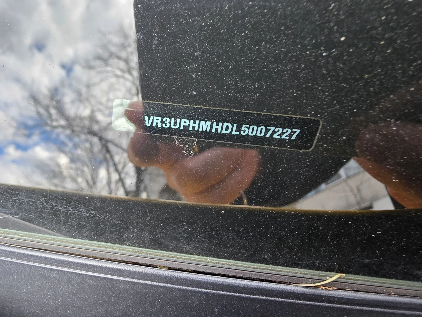 Peugeot 208 1.2, снимка 9 - Автомобили и джипове - 54152368