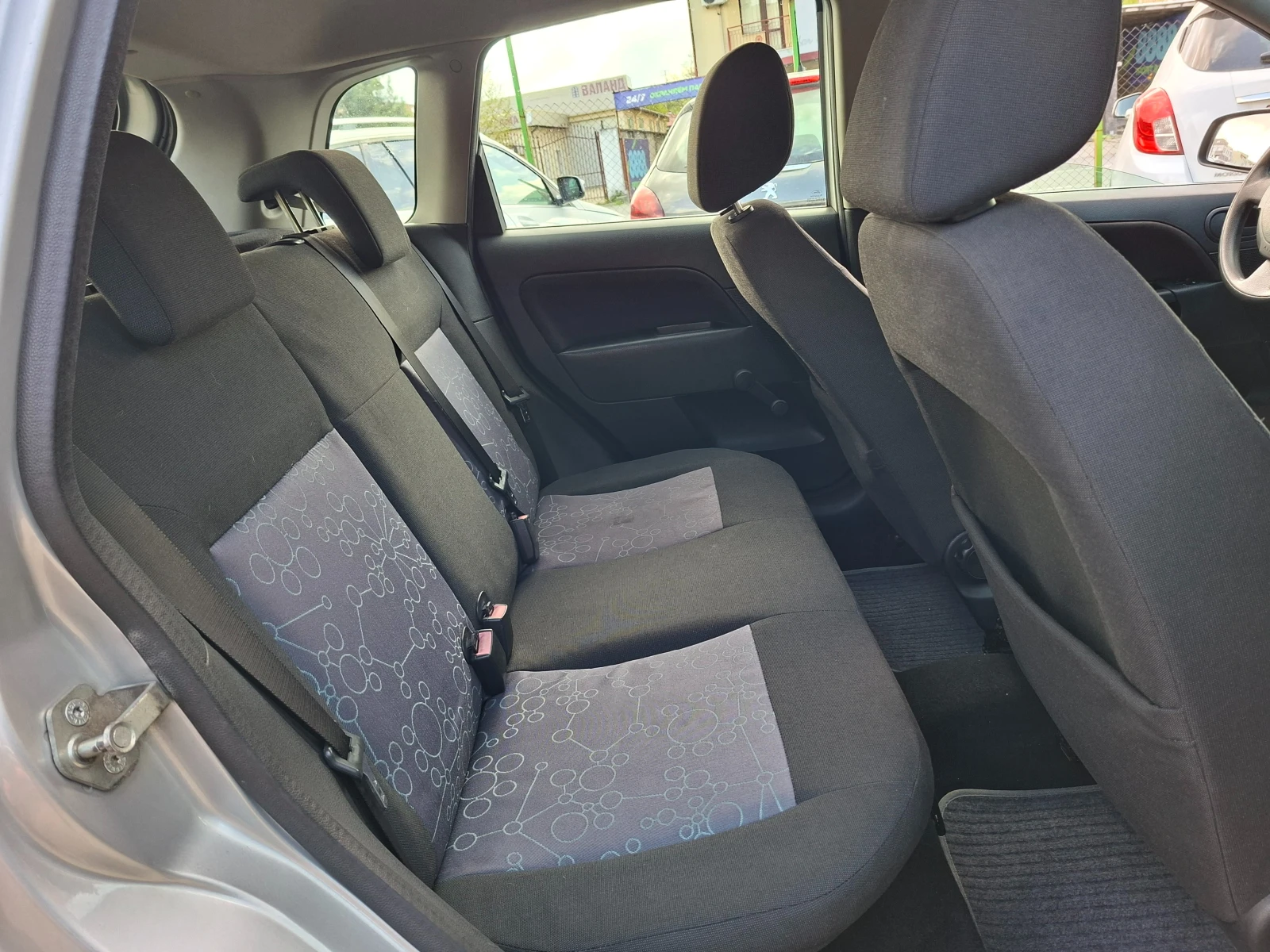 Ford Fiesta 1.4TDCI, снимка 11 - Автомобили и джипове - 54236564