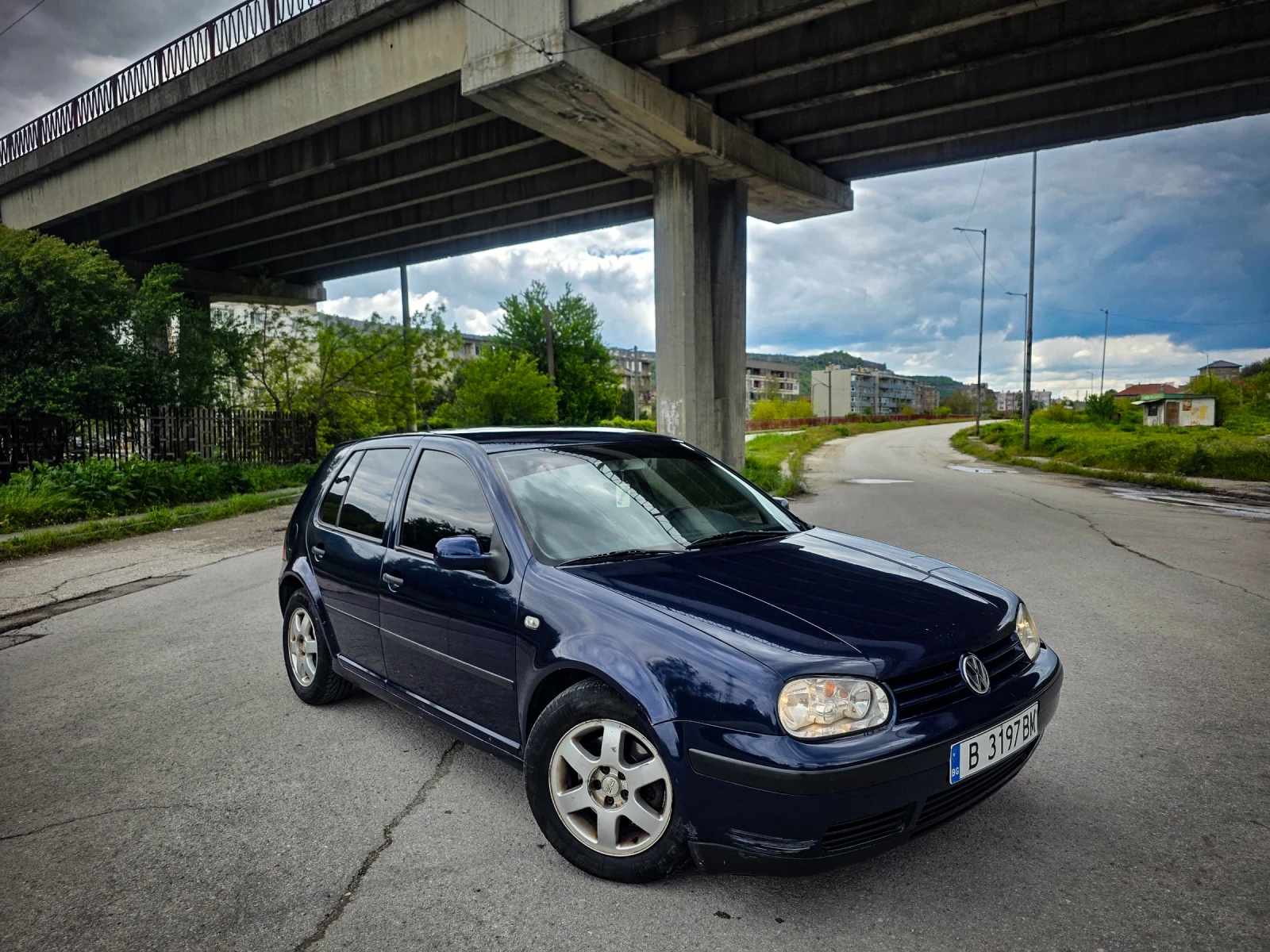 VW Golf = 1.9tdi= 6скорости= РЕКАРО= КЛИМАТРОНИК= , снимка 2 - Автомобили и джипове - 54400559