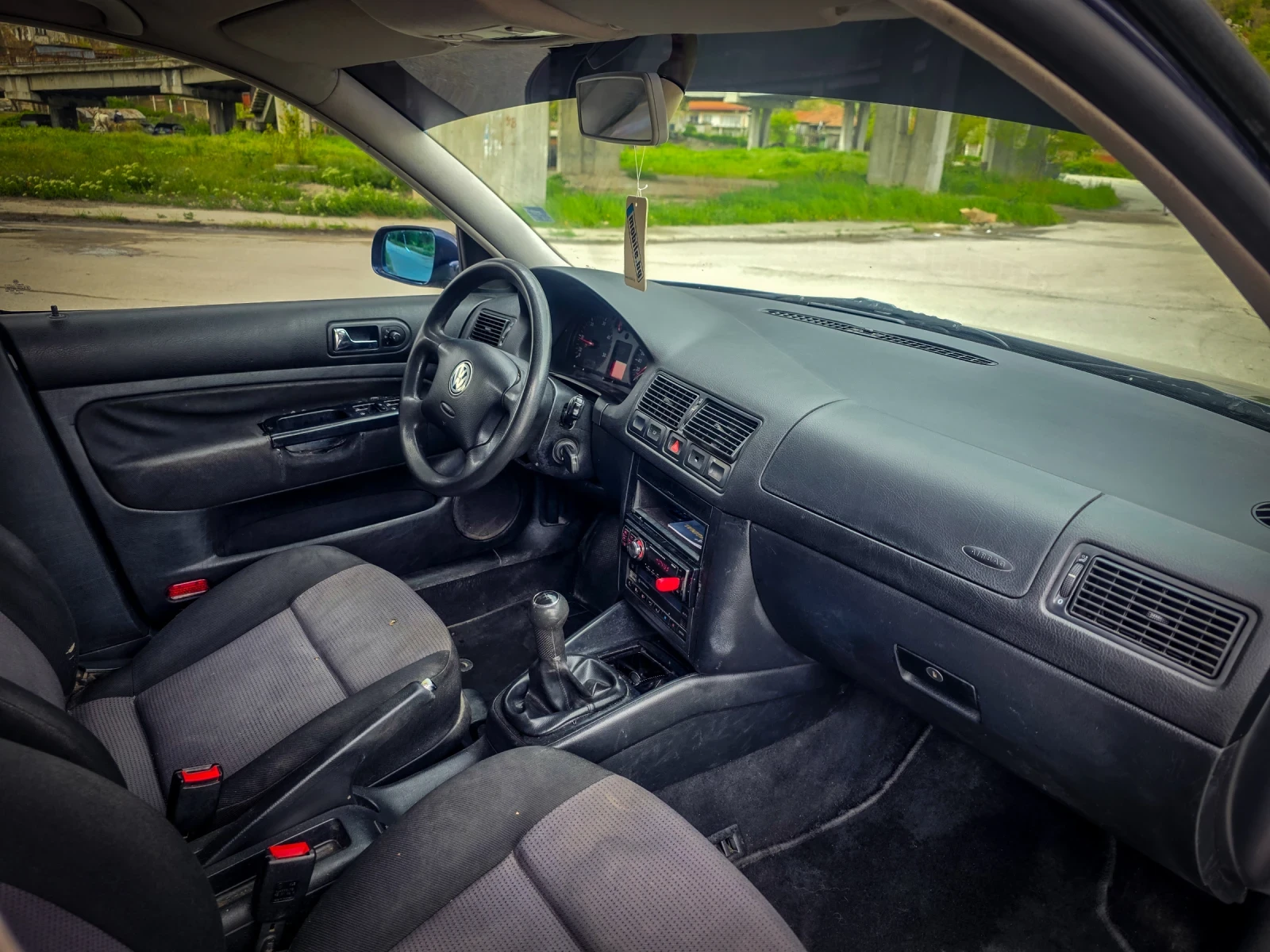 VW Golf = 1.9tdi= 6скорости= РЕКАРО= КЛИМАТРОНИК= , снимка 6 - Автомобили и джипове - 54400559