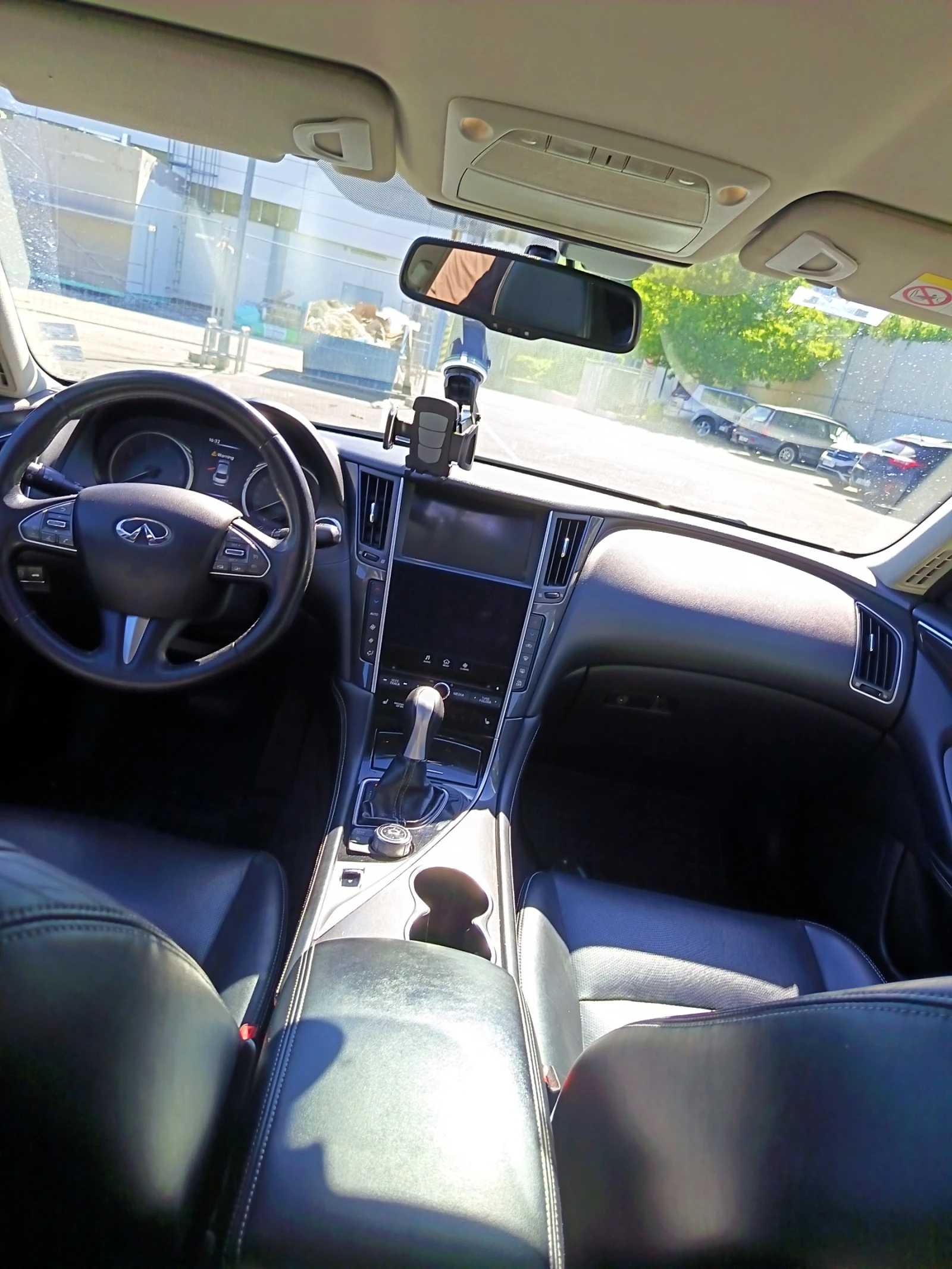 Infiniti Q50, снимка 5 - Автомобили и джипове - 55009620