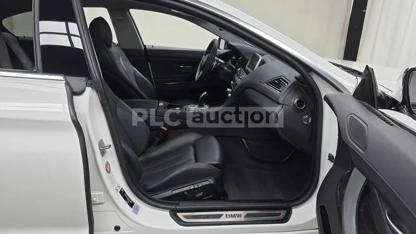 BMW 640 XDRIVE HEAD UP/360#PANO# #УНИКАТ# !FULL!, снимка 11 - Автомобили и джипове - 55187072