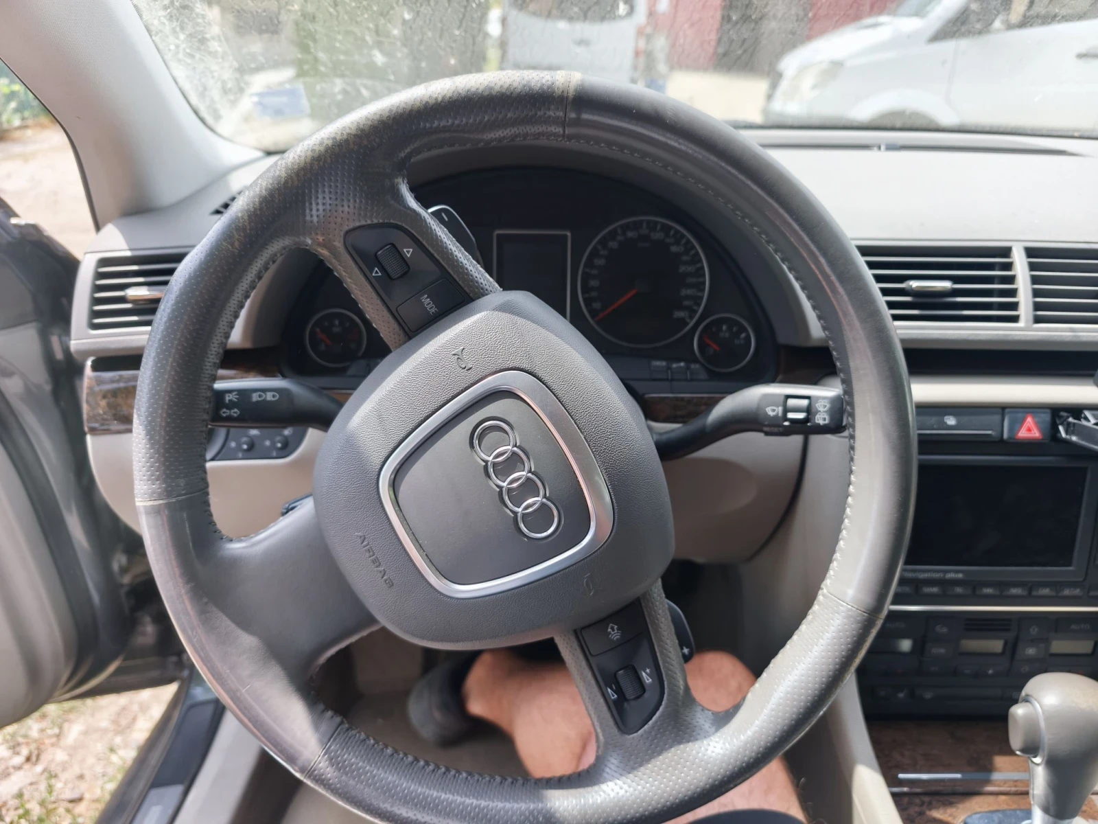 Audi A4 2.0TFSI ЦЯЛА ЗА ЧАСТИ, снимка 11 - Автомобили и джипове - 55806186