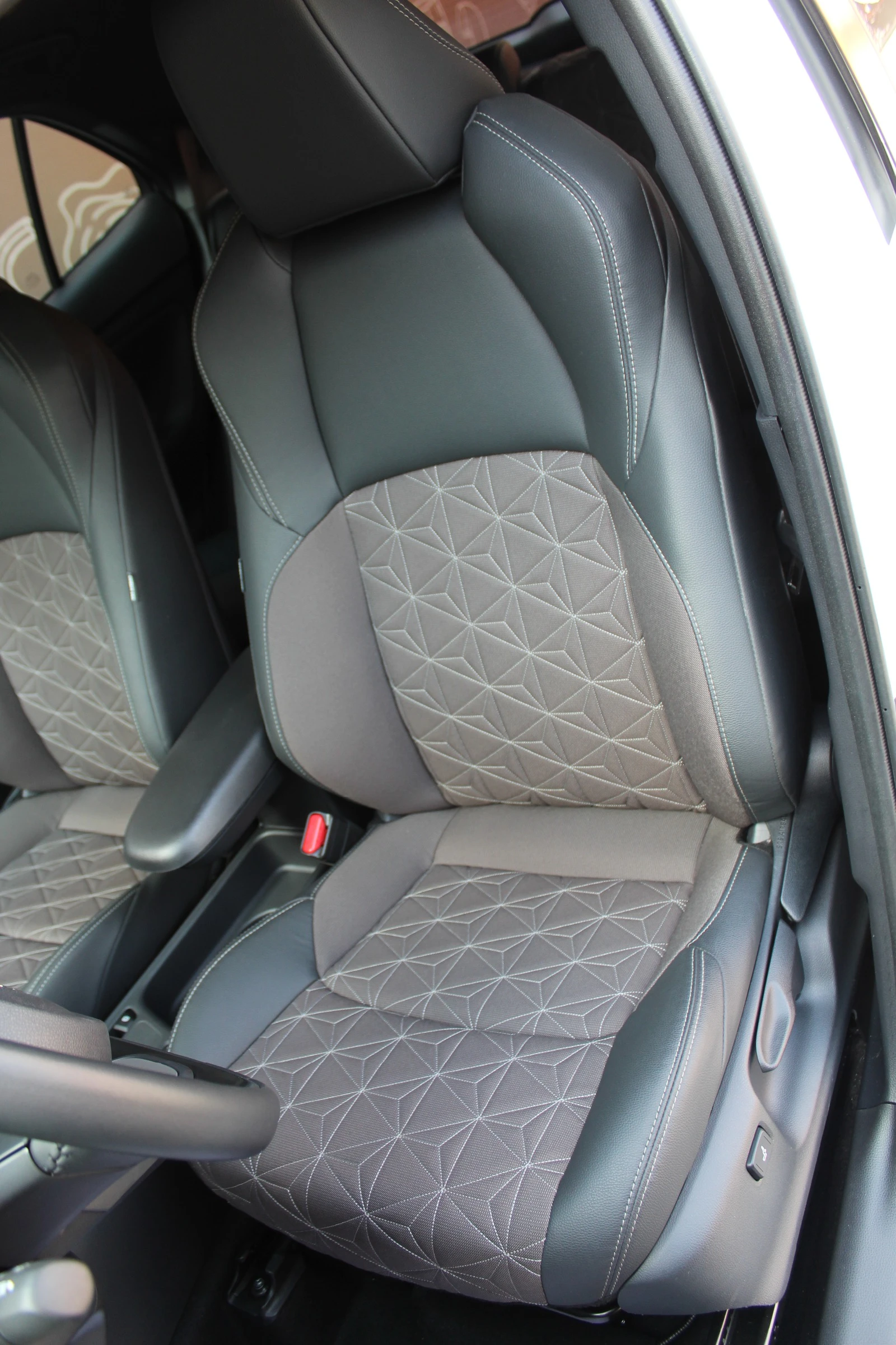 Toyota Yaris Cross 1.5H | Mobile.bg � ����������� 15